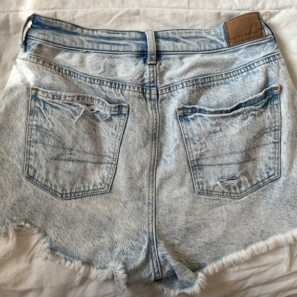 AEO Distressed High Waisted Light Denim Shorts - Picture 5 of 5
